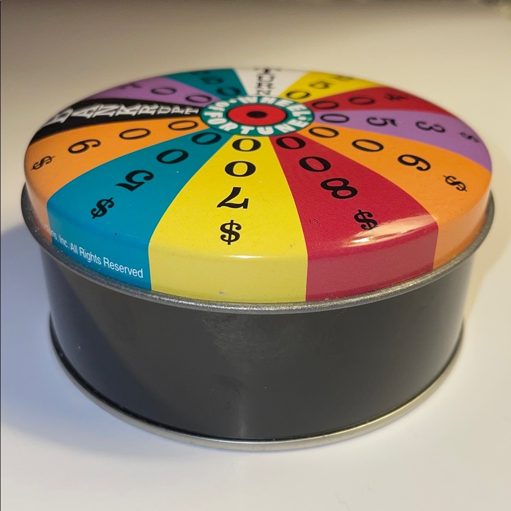 Vintage 1999 Colorful Wheel of Fortune Game Tin. - Picture 5 of 5
